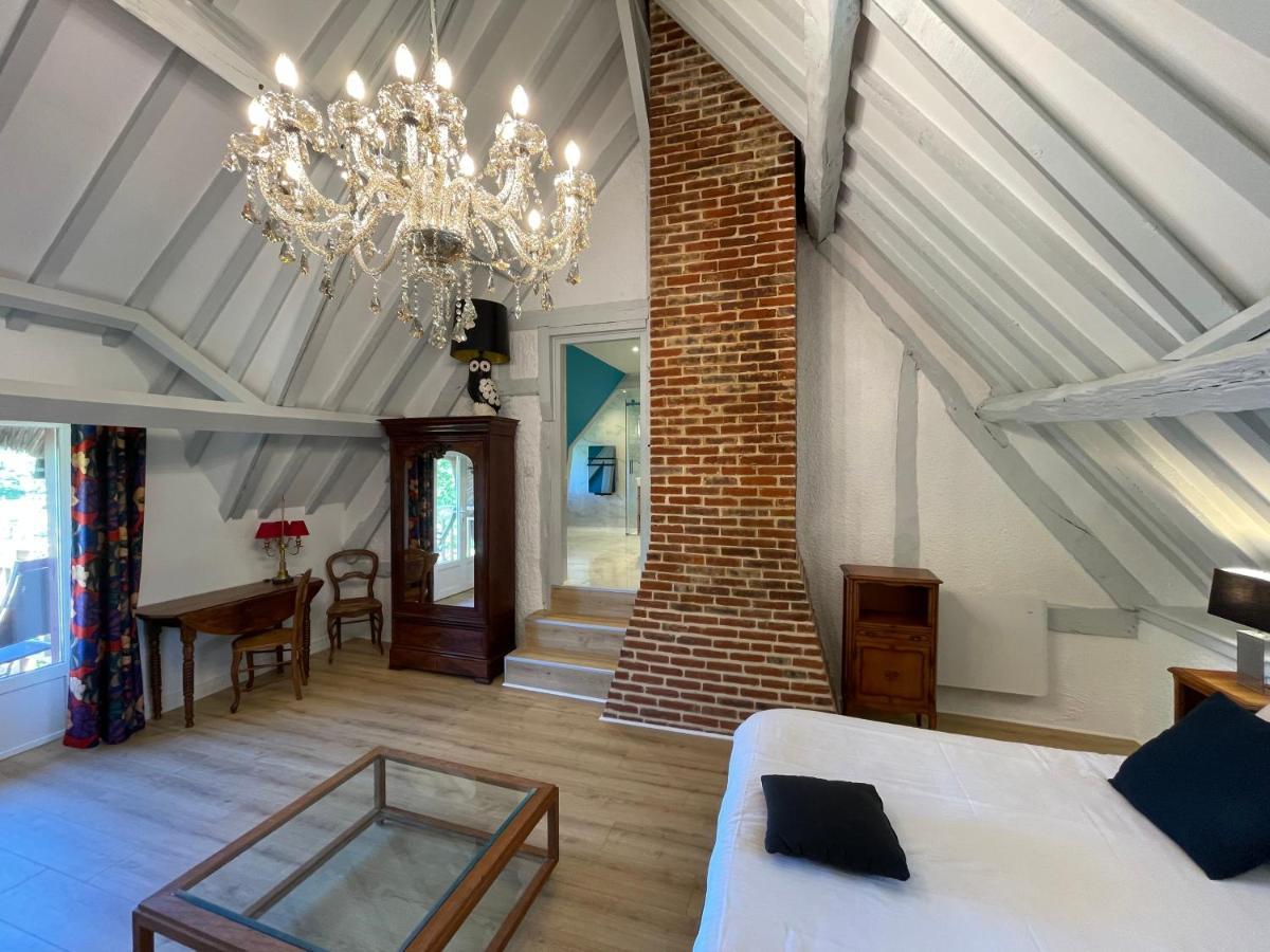 Hotel La Fontaine Romy à Genneville Extérieur photo